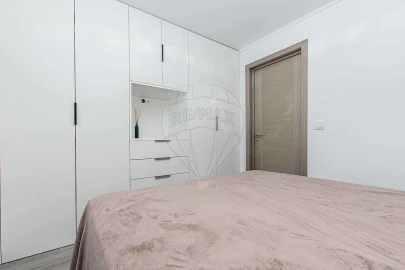 Apartamento T3 para Venda em Póvoa de Santa Iria e Forte da Casa