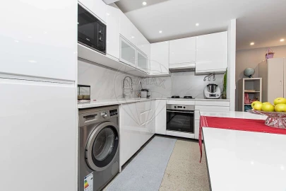 Apartamento T3 para Venda em Póvoa de Santa Iria e Forte da Casa