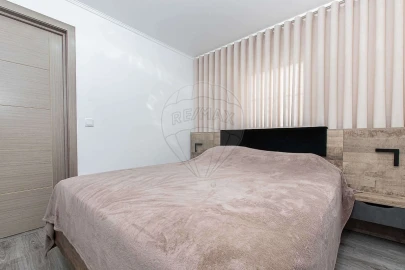 Apartamento T3 para Venda em Póvoa de Santa Iria e Forte da Casa