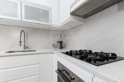 Apartamento T3 para Venda em Póvoa de Santa Iria e Forte da Casa