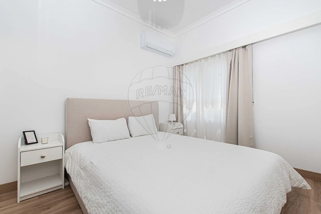 Apartamento T2 para Arrendamento em Póvoa de Santa Iria e Forte da Casa Foto 1