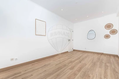Apartamento T2 para Arrendamento em Póvoa de Santa Iria e Forte da Casa