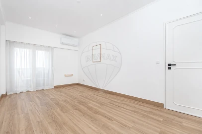 Apartamento T2 para Arrendamento em Póvoa de Santa Iria e Forte da Casa
