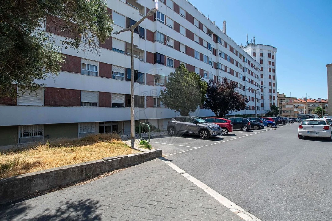 Apartamento T2 para Arrendamento em Póvoa de Santa Iria e Forte da Casa Foto 14