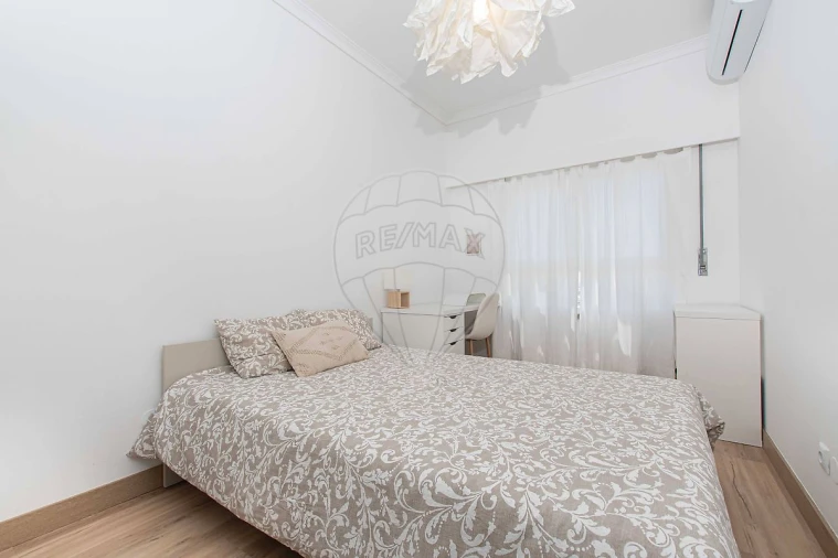 Apartamento T2 para Arrendamento em Póvoa de Santa Iria e Forte da Casa Foto 4