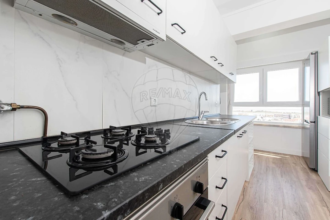 Apartamento T2 para Arrendamento em Póvoa de Santa Iria e Forte da Casa Foto 6