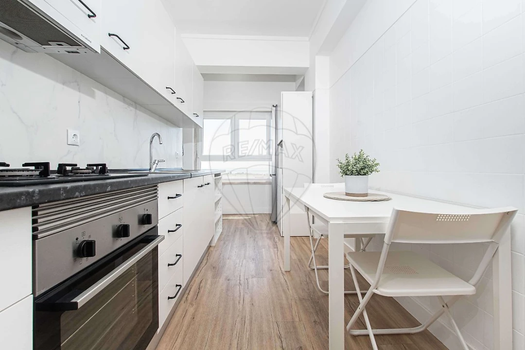 Apartamento T2 para Arrendamento em Póvoa de Santa Iria e Forte da Casa Foto 7
