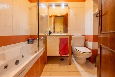 Apartamento T2 para Arrendamento em Rio Maior