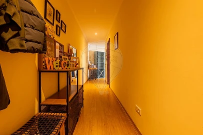 Apartamento T2 para Arrendamento em Rio Maior