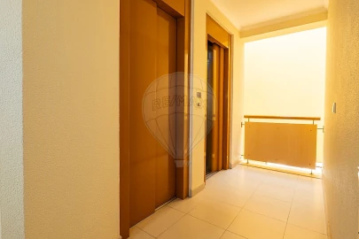 Apartamento T2 para Arrendamento em Rio Maior