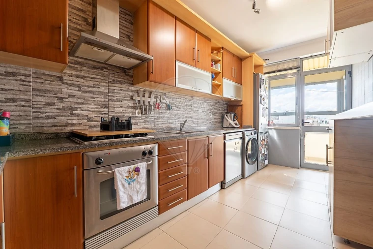 Apartamento T2 para Arrendamento em Rio Maior Foto 10