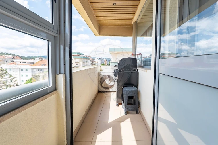 Apartamento T2 para Arrendamento em Rio Maior Foto 33