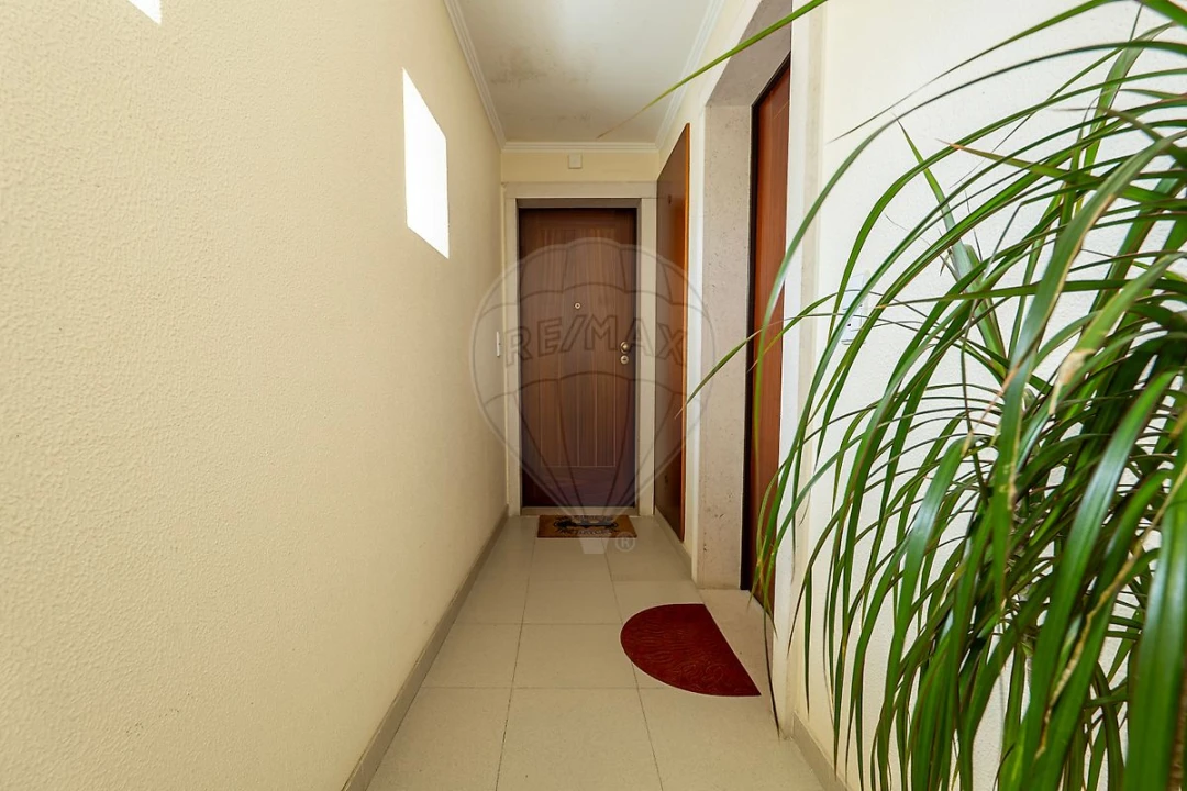Apartamento T2 para Arrendamento em Rio Maior Foto 37