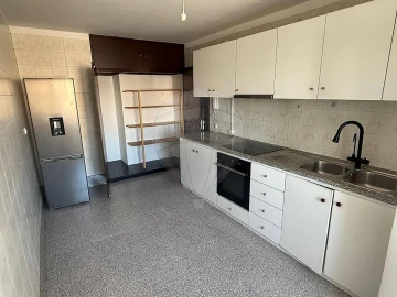 Apartamento T3 para Venda em Gondomar (São Cosme), Valbom e Jovim