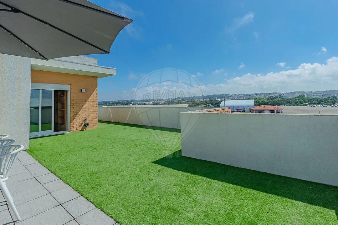 Apartamento T2 para Venda em Esmoriz Foto 4