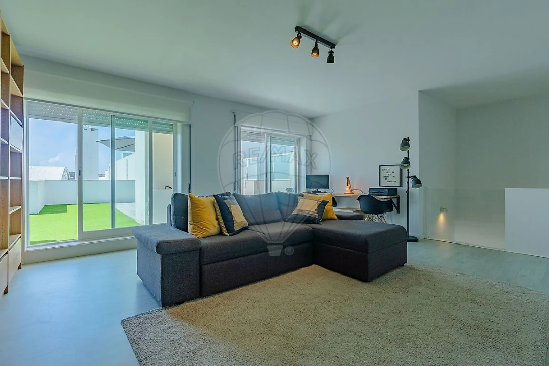 Apartamento T2 para Venda em Esmoriz Foto 8