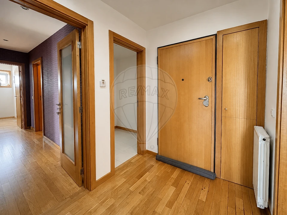 Apartamento T2 para Venda em Nogueira e Silva Escura Foto 16
