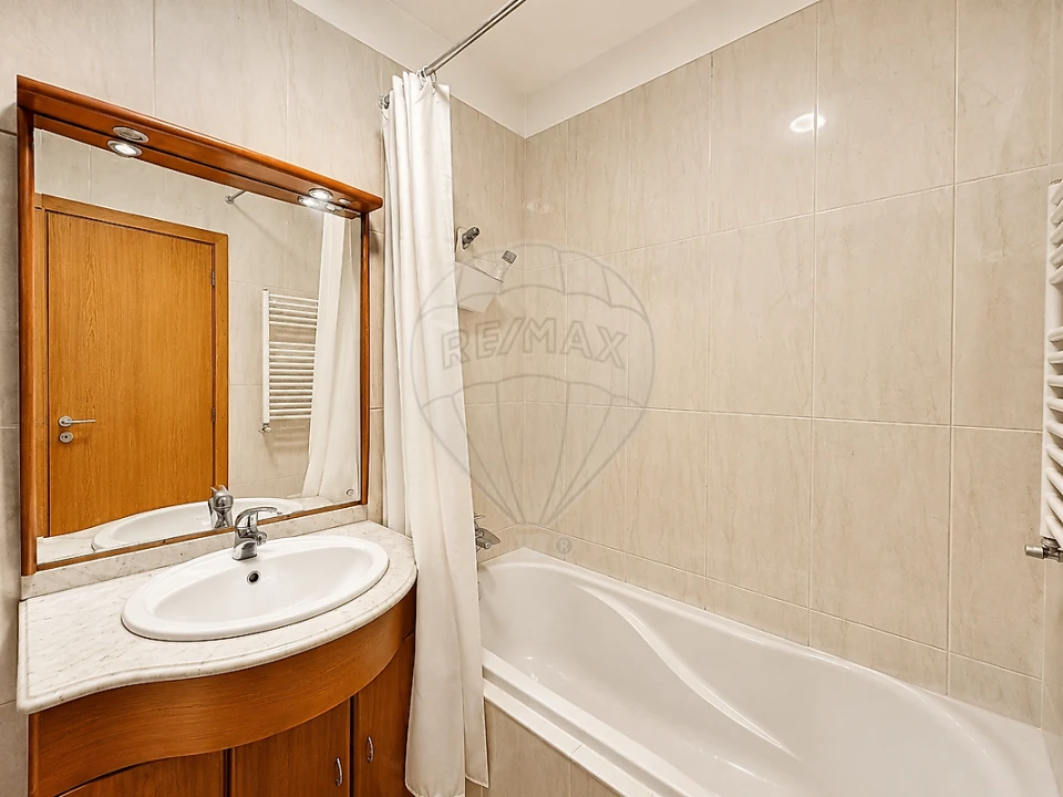 Apartamento T2 para Venda em Nogueira e Silva Escura Foto 7