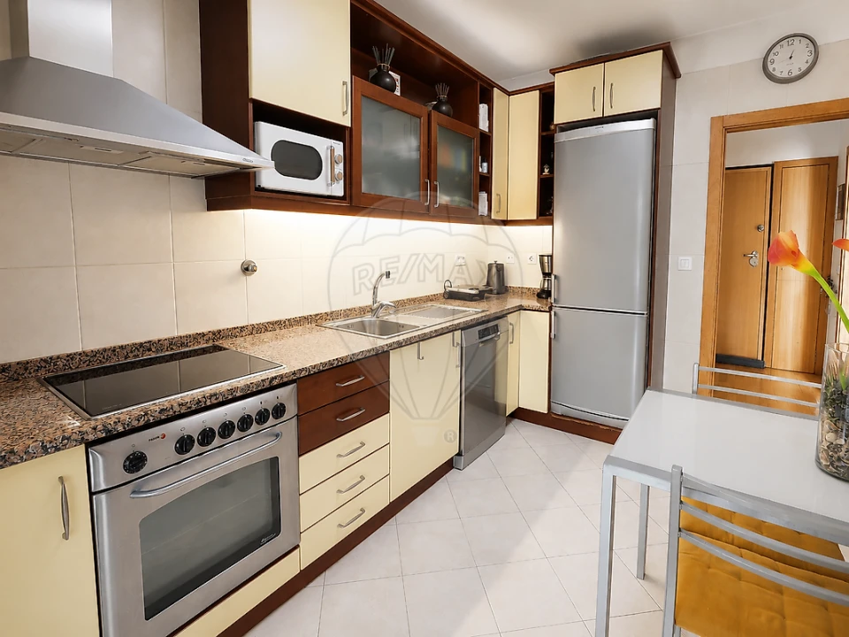 Apartamento T2 para Venda em Nogueira e Silva Escura Foto 13
