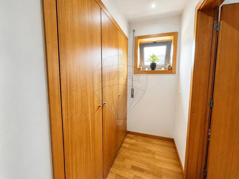 Apartamento T2 para Venda em Nogueira e Silva Escura Foto 25