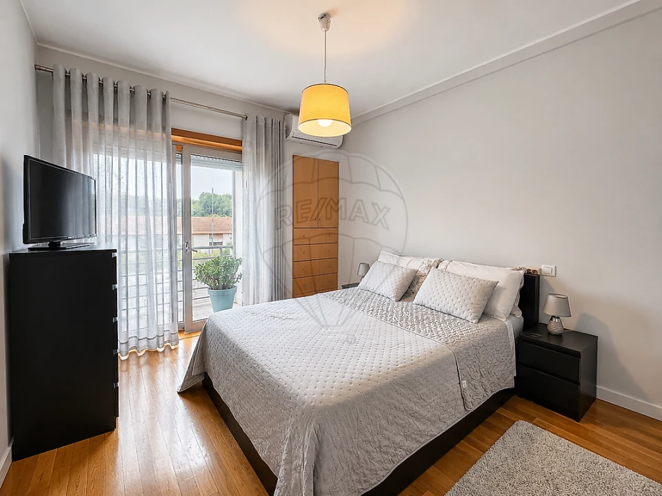 Apartamento T2 para Venda em Nogueira e Silva Escura Foto 33