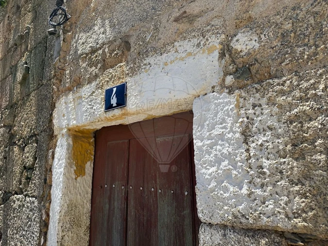 Armazém para Venda em Vale de Prazeres e Mata da Rainha Foto 11