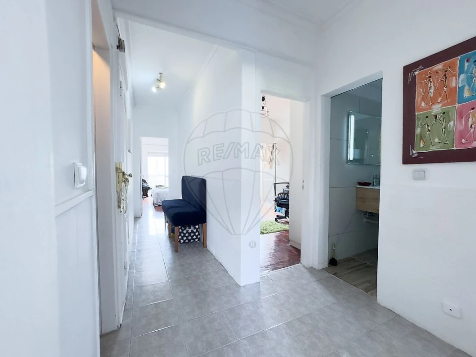 Apartamento T2 para Venda em Amora Foto 12