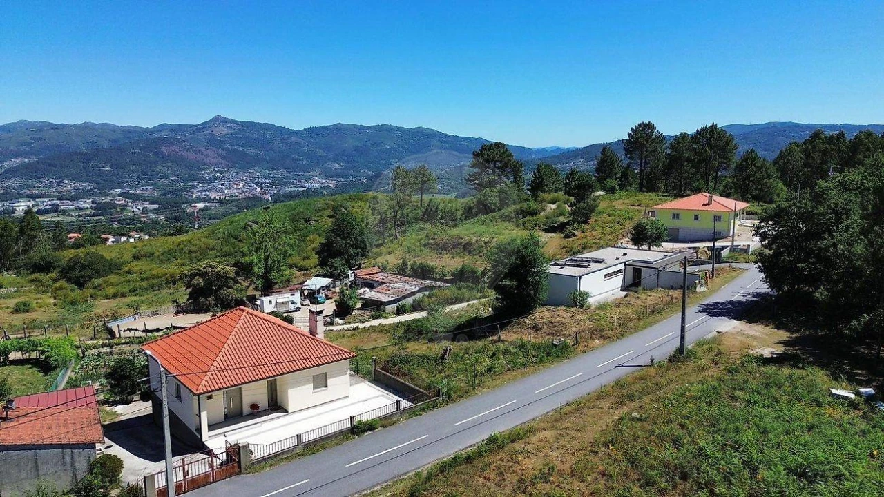Terreno para Venda em Arcos de Valdevez (São Paio) e Giela Foto 11