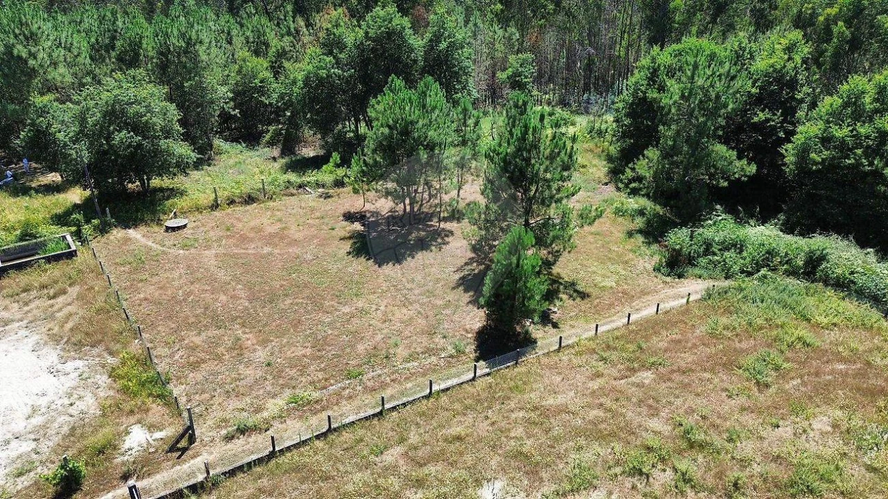 Terreno para Venda em Arcos de Valdevez (São Paio) e Giela Foto 8