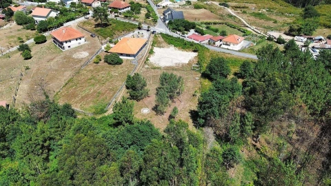 Terreno para Venda em Arcos de Valdevez (São Paio) e Giela
