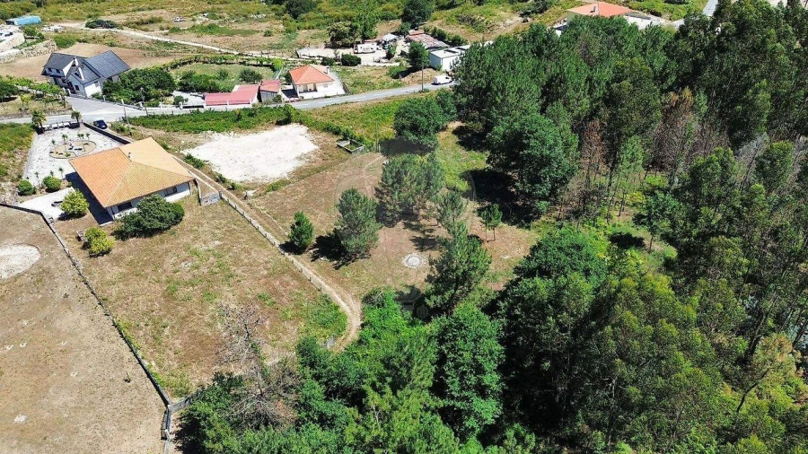 Terreno para Venda em Arcos de Valdevez (São Paio) e Giela