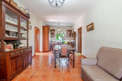 Moradia T3 para Venda em Lufrei