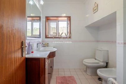 Moradia T3 para Venda em Lufrei