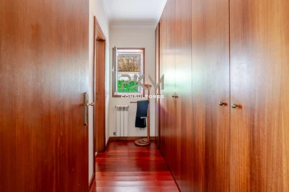 Moradia T3 para Venda em Lufrei