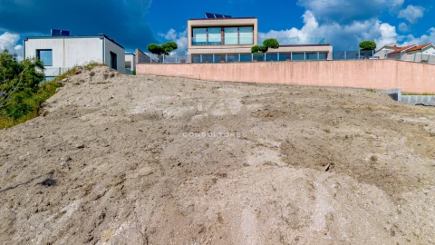 Terreno para Venda em Amarante (São Gonçalo), Madalena, Cepelos e Gatão