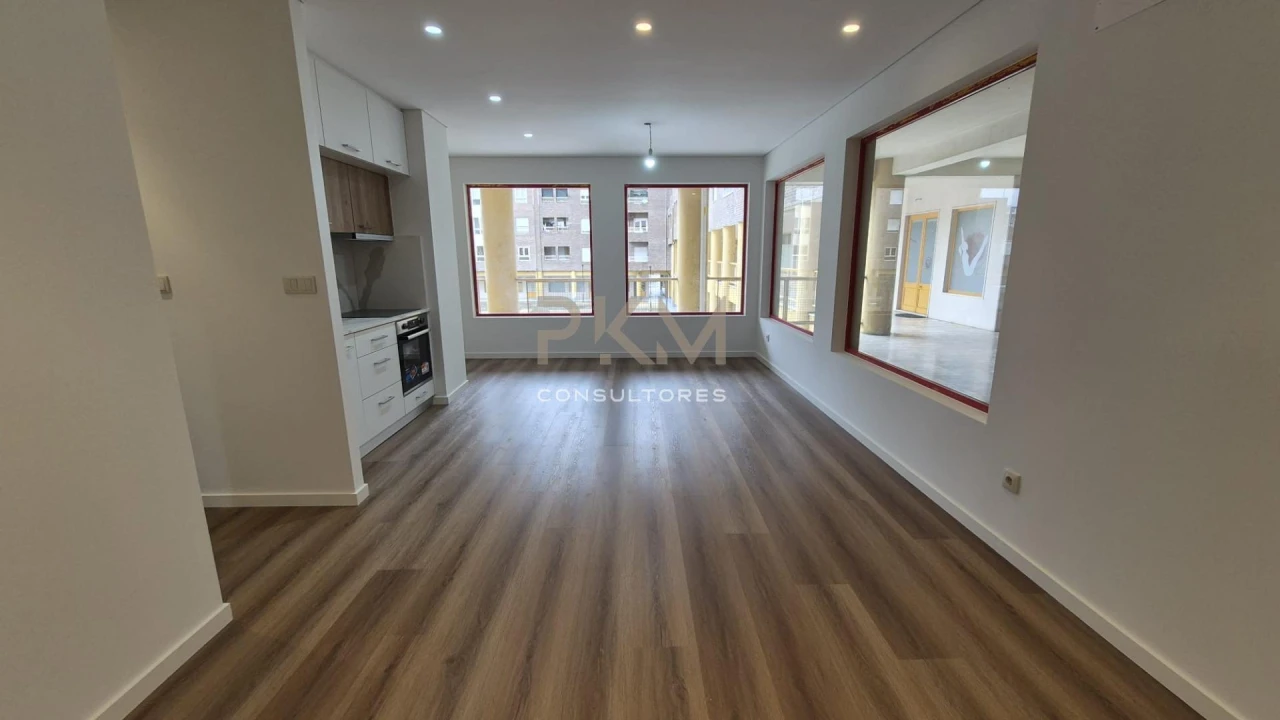 Apartamento T2 para Venda em Santa Maria Maior Foto 9