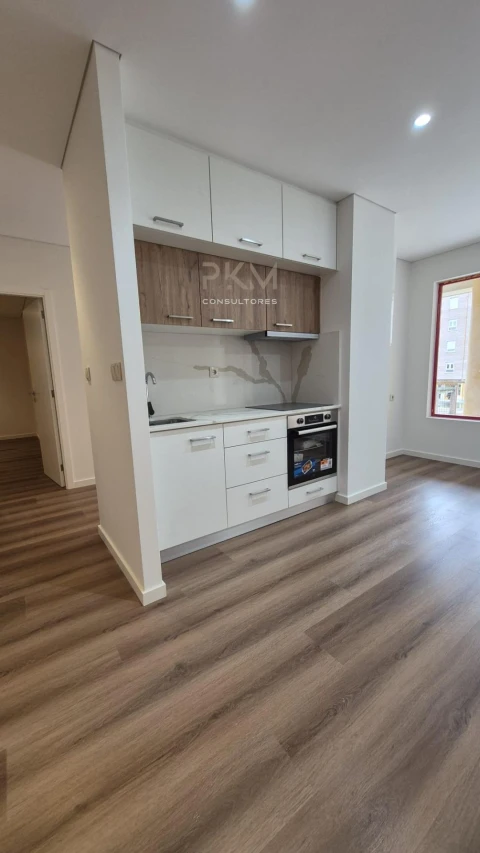 Apartamento T2 para Venda em Santa Maria Maior