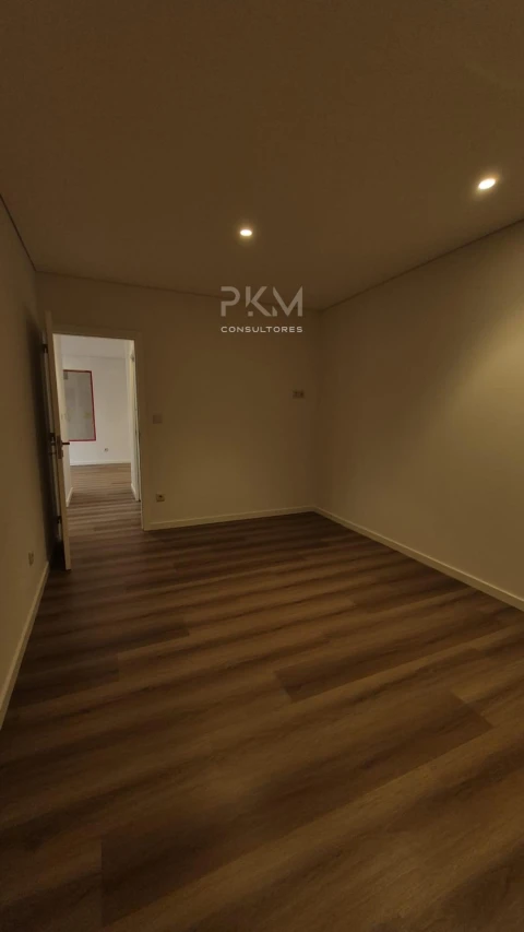 Apartamento T2 para Venda em Santa Maria Maior