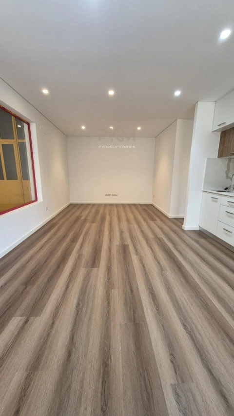 Apartamento T2 para Venda em Santa Maria Maior