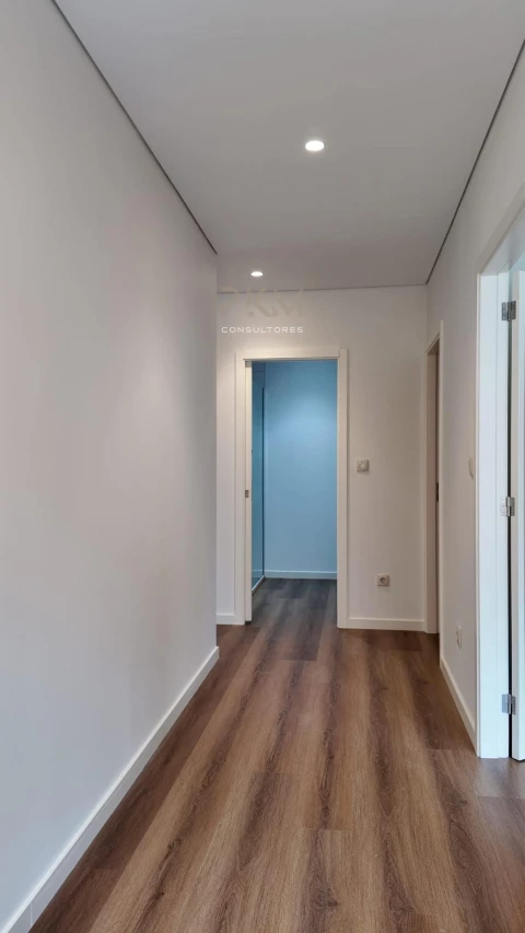Apartamento T2 para Venda em Santa Maria Maior