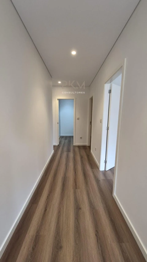Apartamento T2 para Venda em Santa Maria Maior