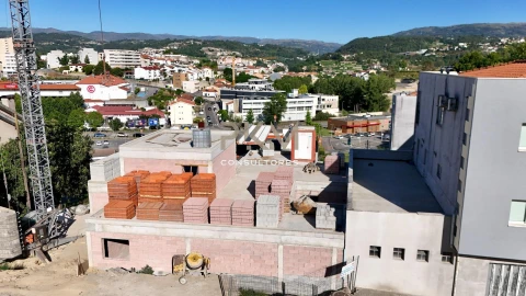 Apartamento T3 para Venda em Amarante (São Gonçalo), Madalena, Cepelos e Gatão