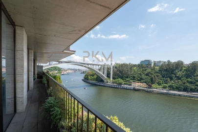 Apartamento T3 para Venda em Lordelo do Ouro e Massarelos