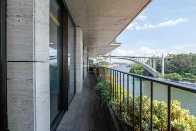Apartamento T3 para Venda em Lordelo do Ouro e Massarelos
