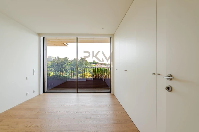 Apartamento T3 para Venda em Lordelo do Ouro e Massarelos Foto 13