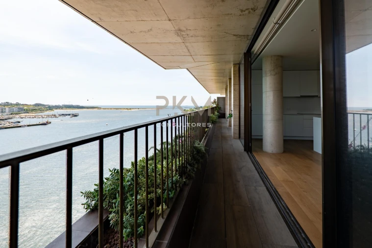 Apartamento T3 para Venda em Lordelo do Ouro e Massarelos Foto 2