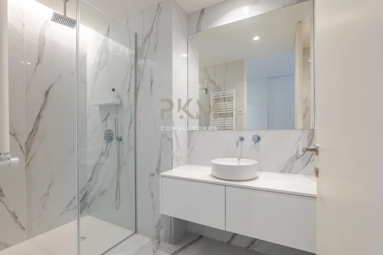Apartamento T3 para Venda em Lordelo do Ouro e Massarelos Foto 25