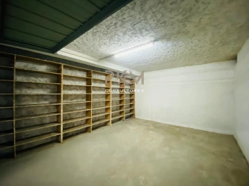Garagem para Venda em Amarante (São Gonçalo), Madalena, Cepelos e Gatão