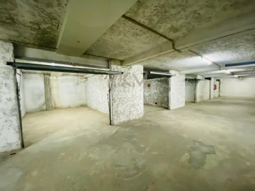 Garagem para Venda em Amarante (São Gonçalo), Madalena, Cepelos e Gatão