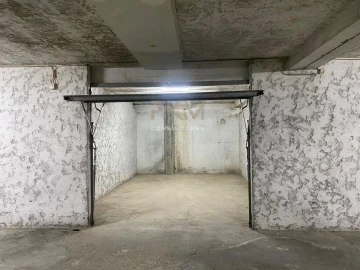 Garagem para Venda em Amarante (São Gonçalo), Madalena, Cepelos e Gatão